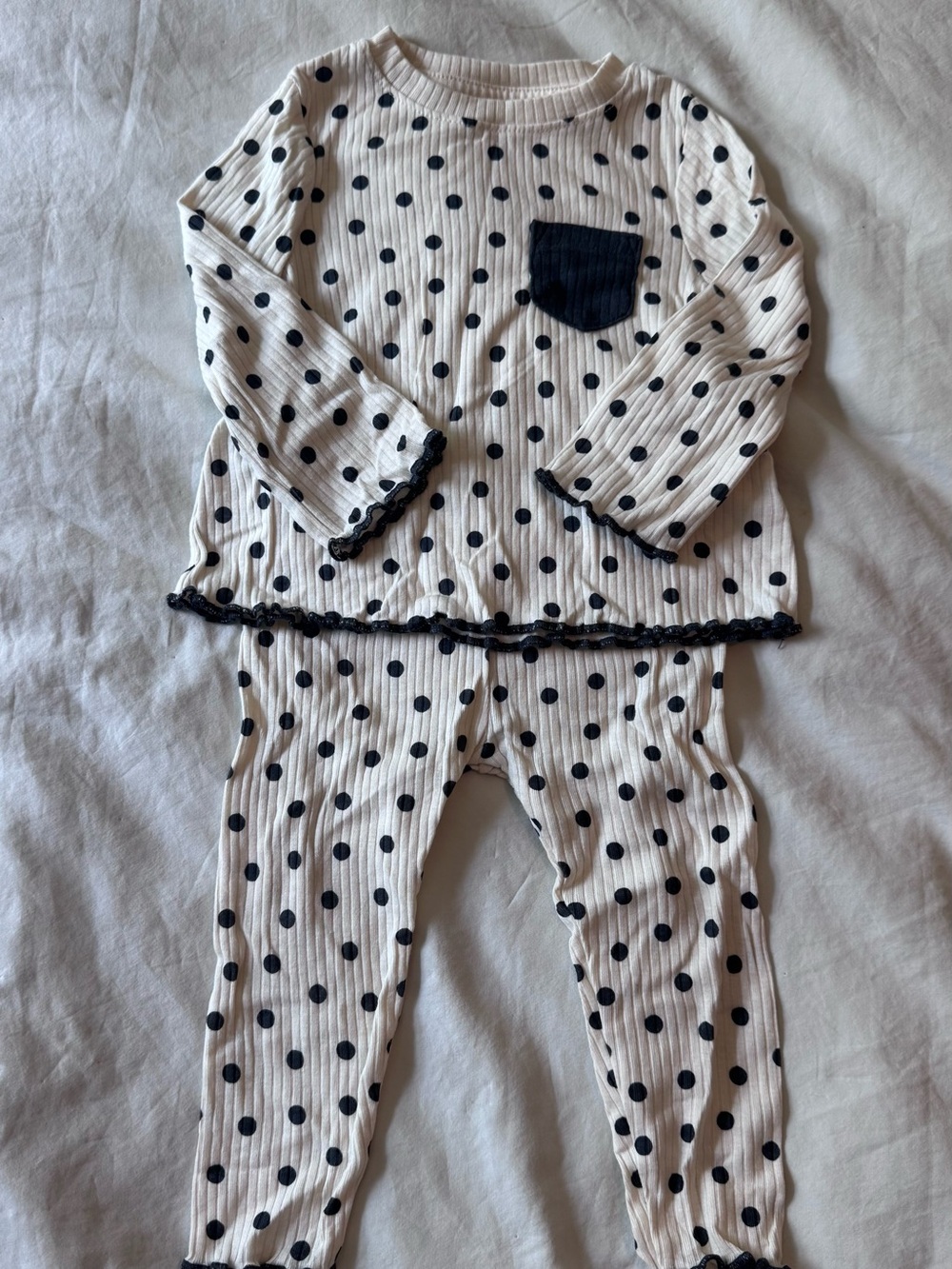 Cat and Jack Girl’s Cream and Black Polka Dot Set with Pocket